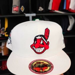 Cleveland Indians new era fitted hat size 8 Brand new never worn